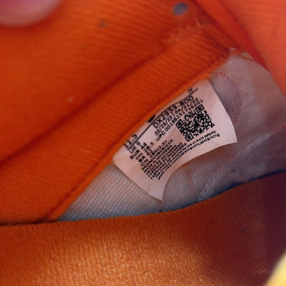 Nike Dunk Low (Magma Orange) - Picture 5 of 5